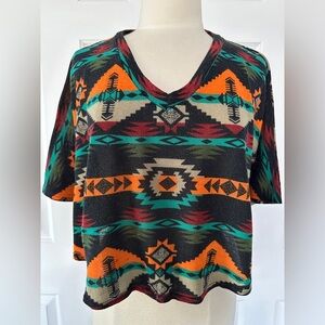 Poncho Style Aztec Print Cape Top with Sleeve Tacks One Size